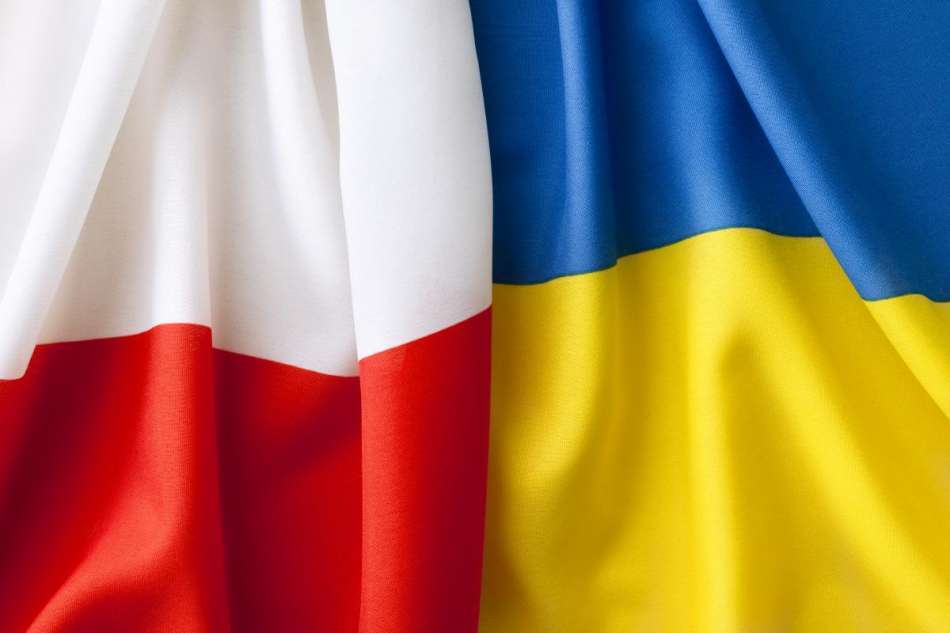 У Зеленского сообщили о деталях законопроекта об особом правовом статусе граждан Польши в Украине