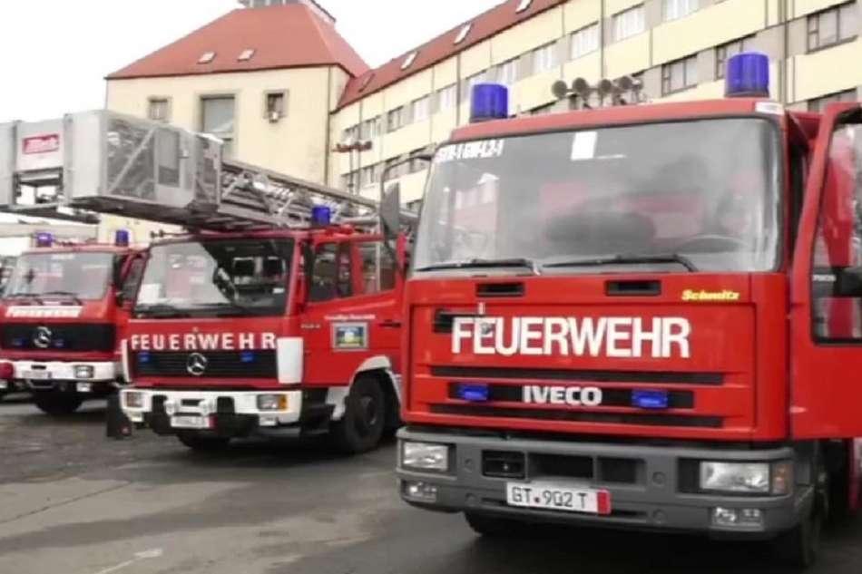 Партнеры из Германии передали Киеву 12 реанимобилей и 8 пожарно-спасательных автомобилей - Кличко
