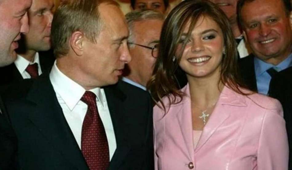 Кабаева родила от Путина двоих сыновей: швейцарская газета узнала подробности