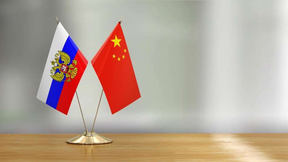 Путинская Россия падет Китаю на стол