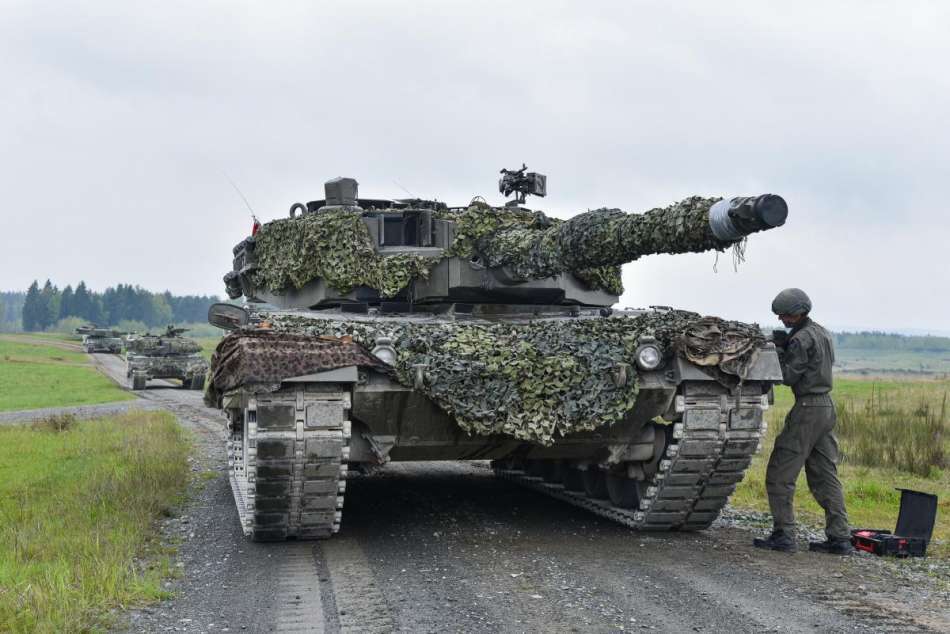 В Польше сказали, когда передадут Украине еще 10 танков Leopard 2A4