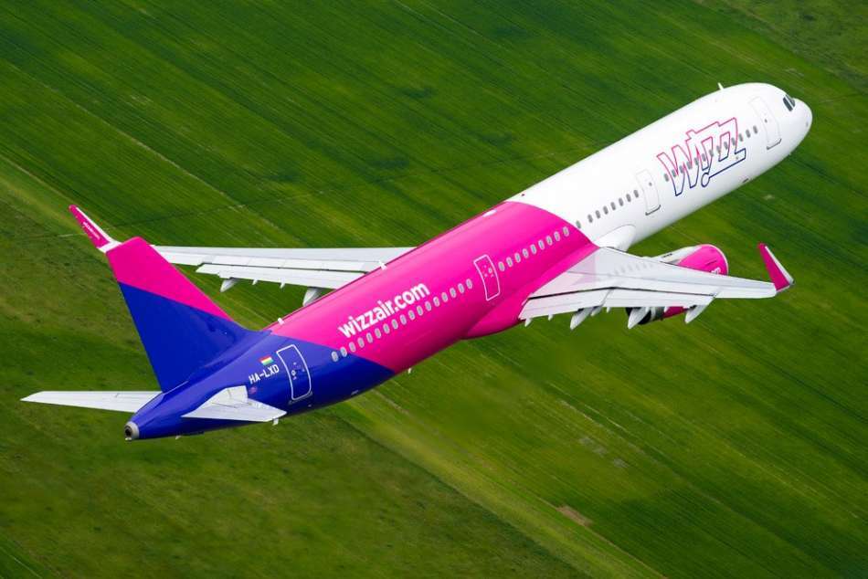 Wizz Air надасть 10 тисяч безкоштовних квитків українцям, що прямують до Британії