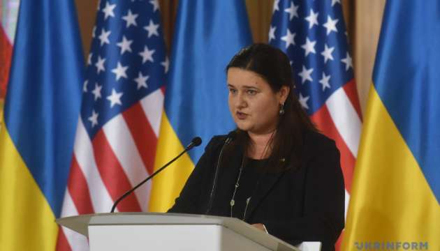 Маркарова впевнена: погрози рф не змінять позиції США щодо надання зброї Україні
