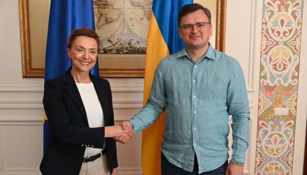 Кулеба обговорив з генсеком Ради Європи відповідальність росії за злочини в Україні