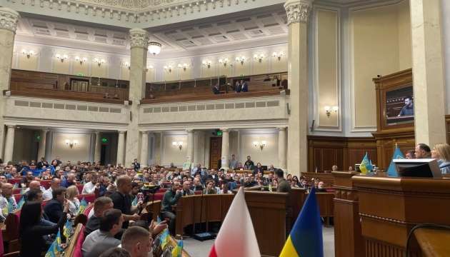 Зеленський анонсував надання полякам особливого статусу в Україні