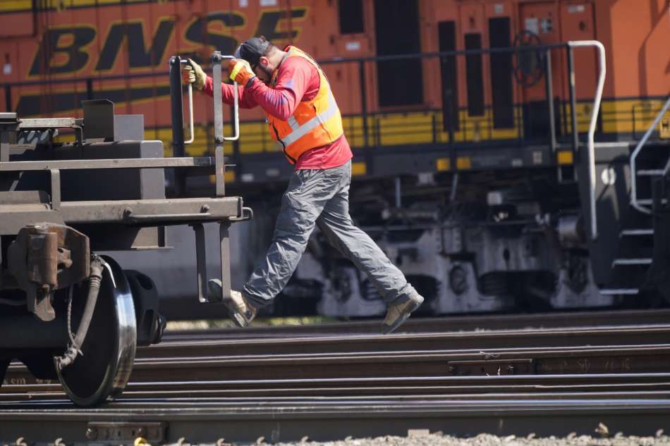 President of largest rail union predicts congressional intervention after ‘no’ vote